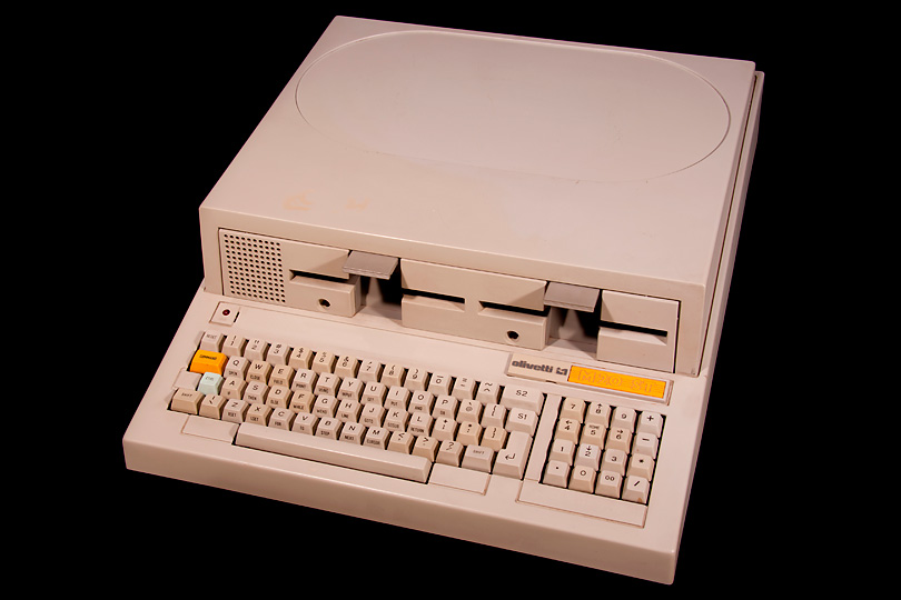 Olivetti M20 ST, Italia